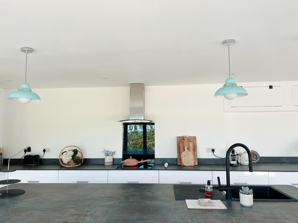 Shan Mu Inn Deluxe Hot-Tub Seaview Apartment Newlyn Luaran gambar