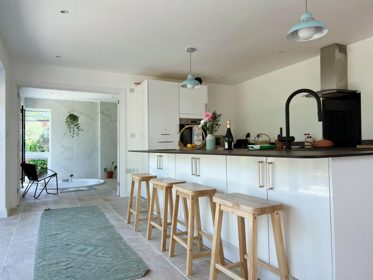 Shan Mu Inn Deluxe Hot-Tub Seaview Apartment Newlyn Luaran gambar